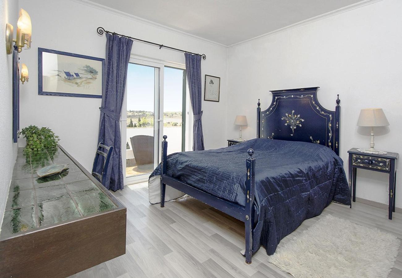 Villa Lgs32v3 Moradia De Grande Conforto Lagos